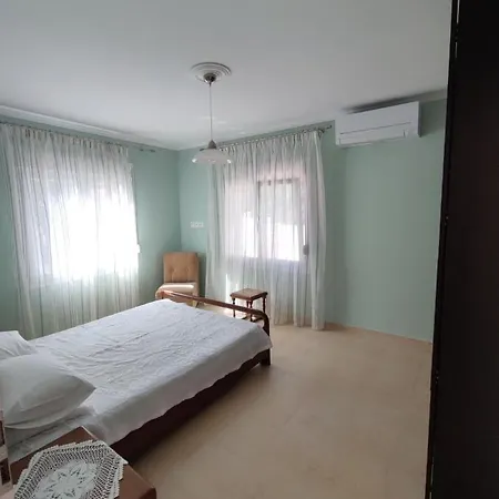 Kaite House