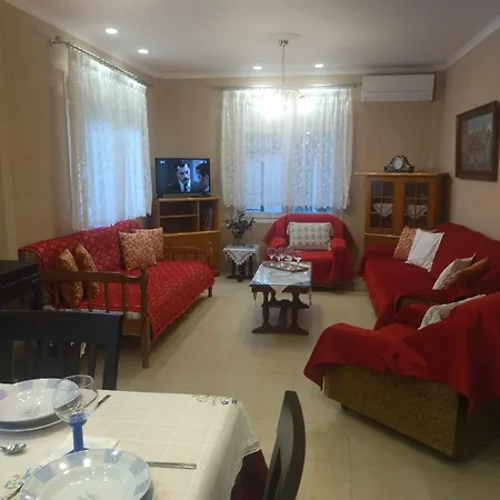 Daire Kaite House